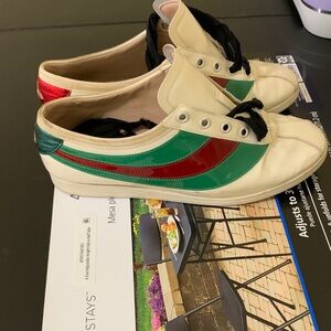 *used*Gucci Cream, Red, and Green Women's Sneakers